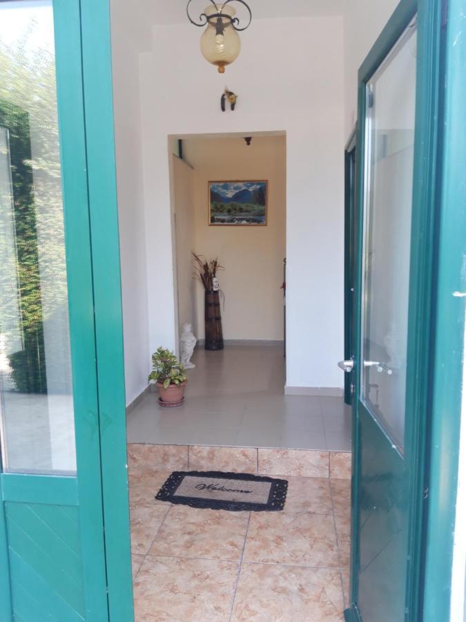 Agron Hotell Bashkia e Orikumit Exteriör bild
