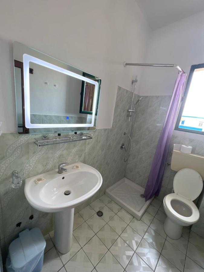 Agron Hotell Bashkia e Orikumit Exteriör bild